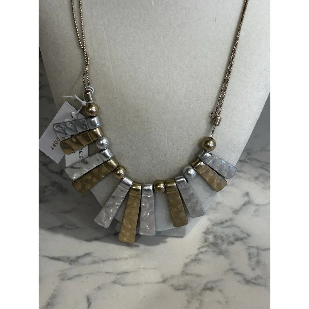 NWT Bancroft Gold‎ & Silver Toned Hammered Fan Necklace